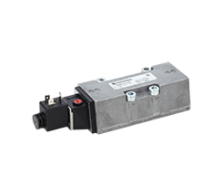ISO Star solenoid valfı ISO 1, 5/2, solenoid pilot / yay geri dönüşlü